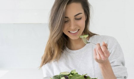 Woman eating healthy food